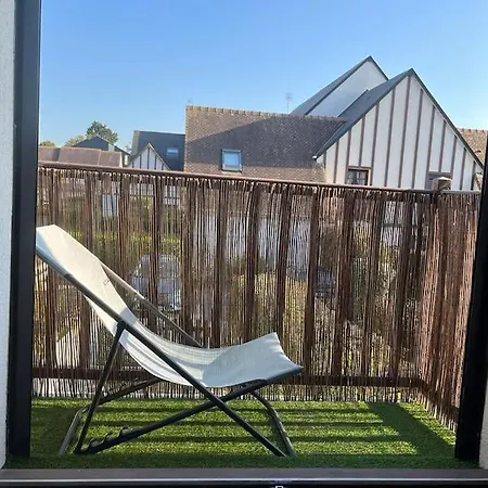 Duplex, 300 M De La דירה קורסיי-סור-מר