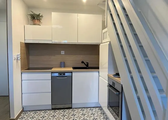 Duplex, 300 M De La Lägenhet